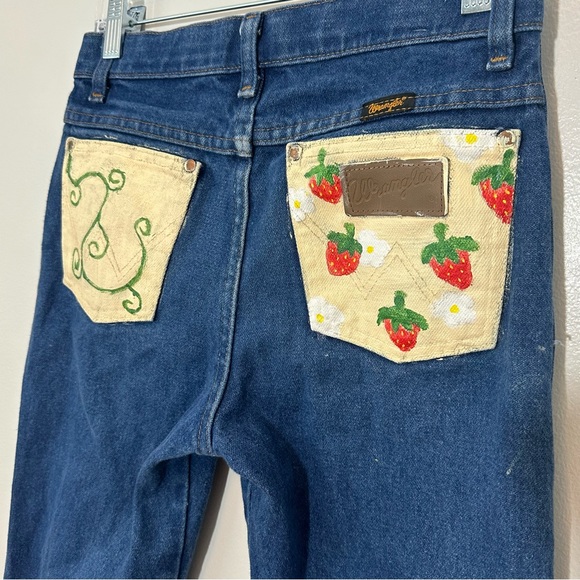 Wrangler Other - Hand Painted Strawberry Patch Vintage Girls Wranglers Sz 14 Girls (26/27 Women)